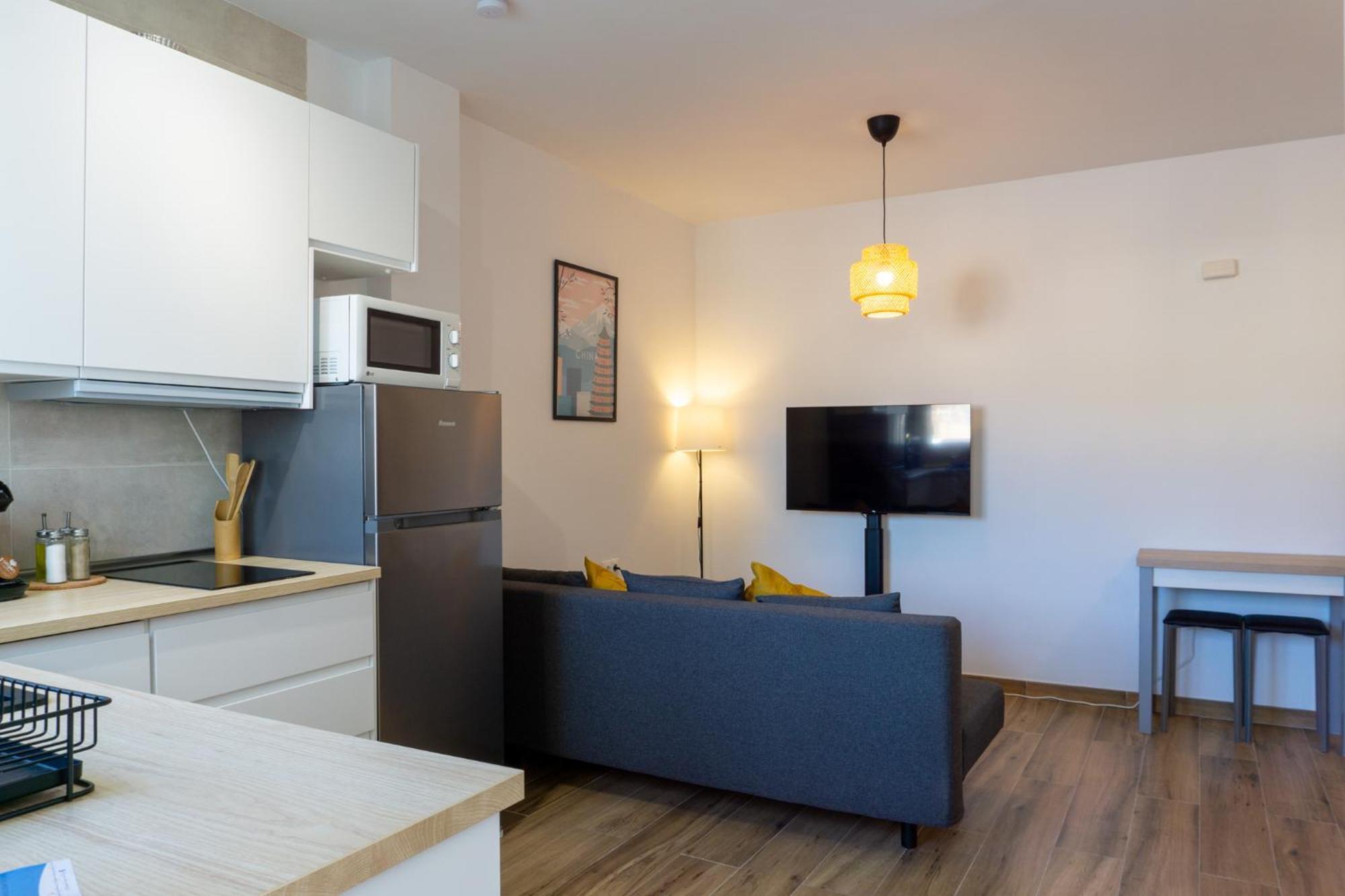 Apartamento Con Terraza En La Playa La Cala Del Moral エクステリア 写真
