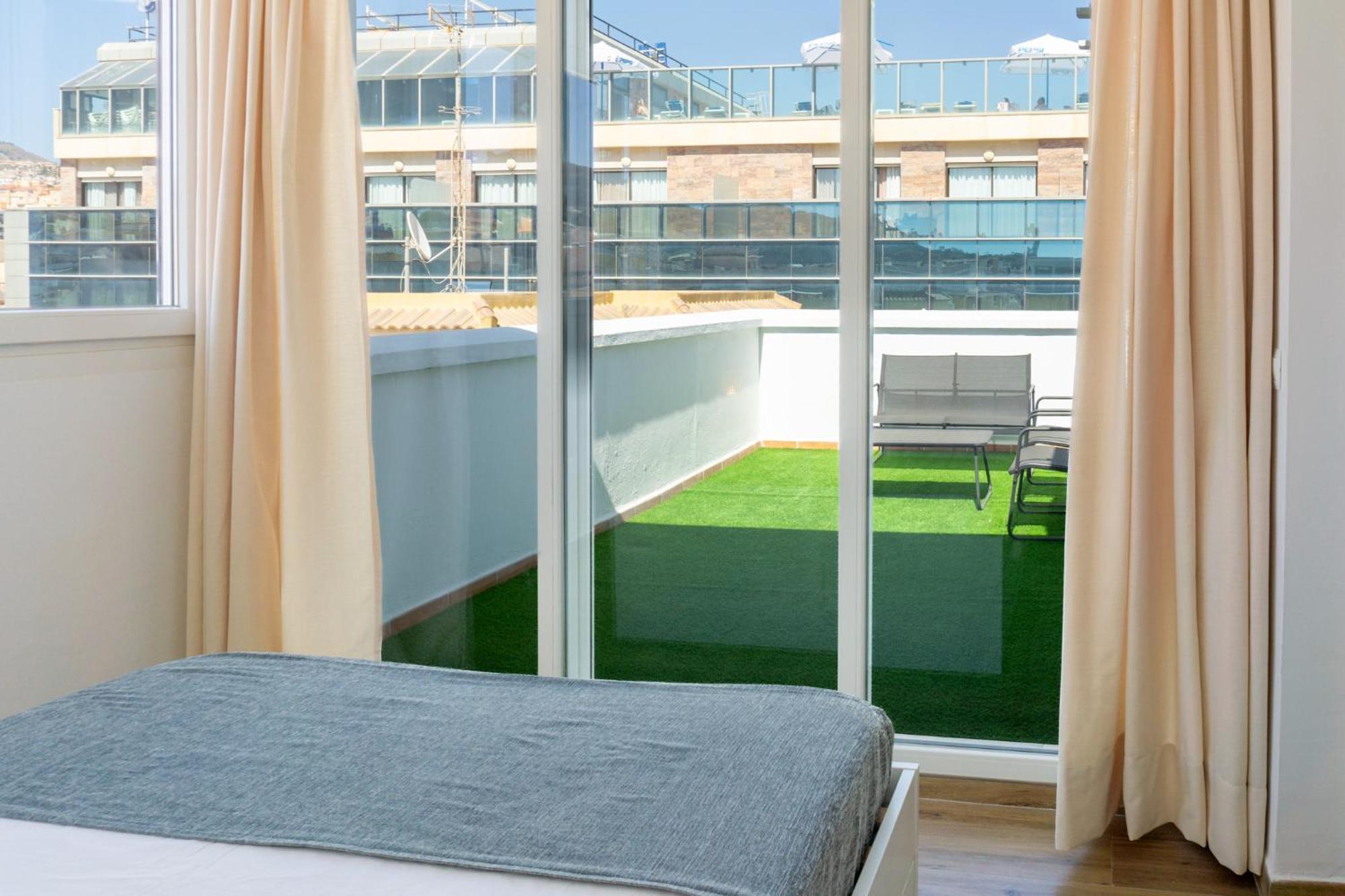 Apartamento Con Terraza En La Playa La Cala Del Moral エクステリア 写真